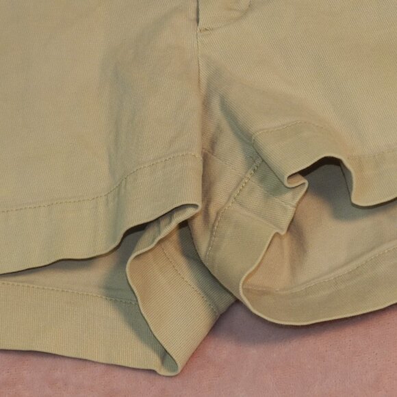 Banana Republic Womens Short Khaki Ryan Fit Casual Summer Basic Shorts Size 6 - Picture 2 of 8